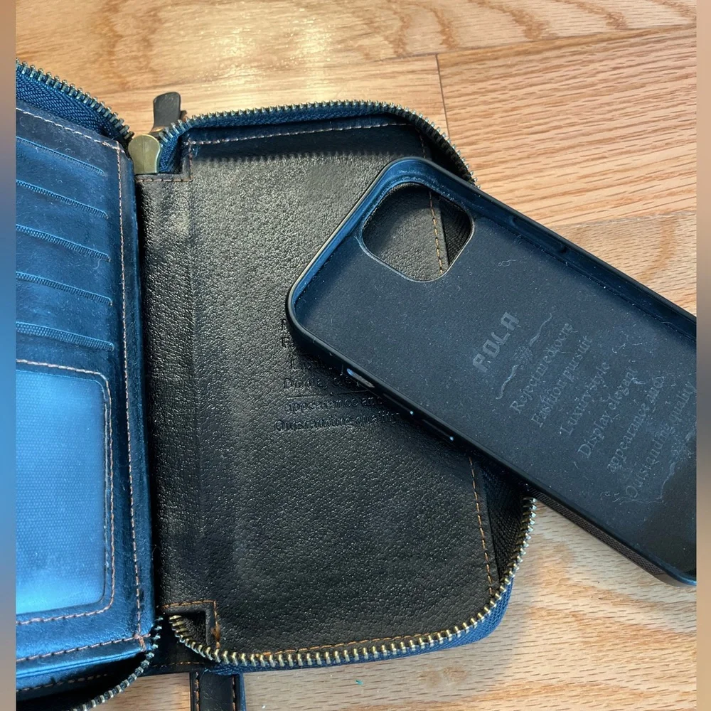 POL Black Leather Wristlet Phone Case with Zip and Snap